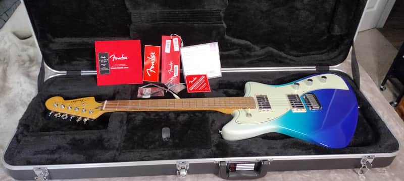 Fender Player Plus Meteora HH 2022 - Present - Belair Blue image 1