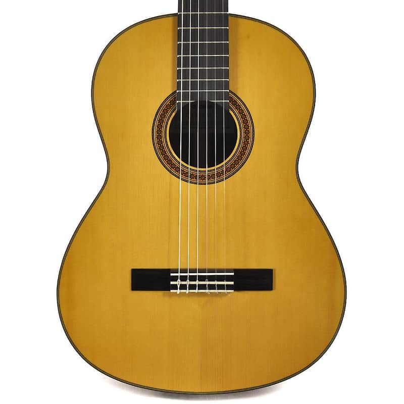 Yamaha CG162S Spruce Top Classical Guitar Natural image 1