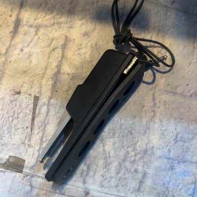 Roland Piano Style Sustain Pedal image 10