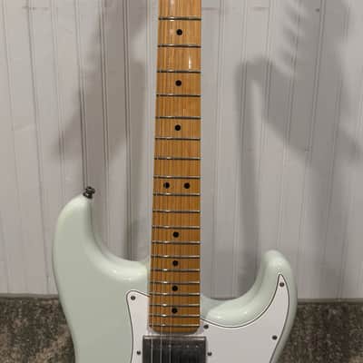 Fender Blacktop Stratocaster HH Maple Fretboard 2011 - 2014 - Sonic Blue image 4