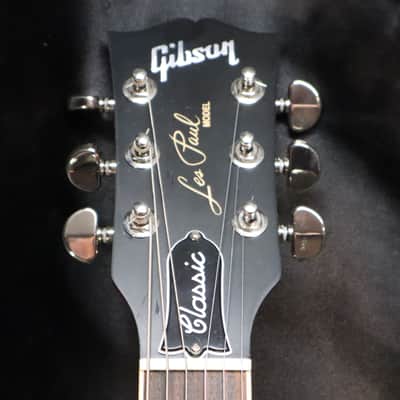Gibson Les Paul Classic - 2023 - Heritage Cherry Sunburst image 4