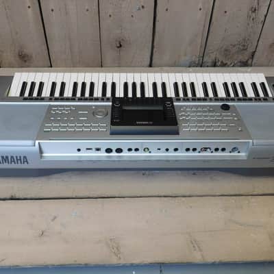 Yamaha PSR-3000 61-Key Arranger Workstation Keyboard WITH FLIGHT CASE!! image 4