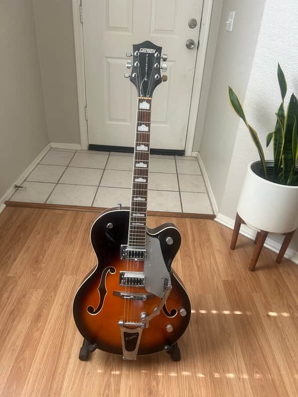 Gretsch G5420T Electromatic Hollow Body with Black Top Filter'Tron Pickups and Bigsby 2013 - 2016 Sunburst image 1
