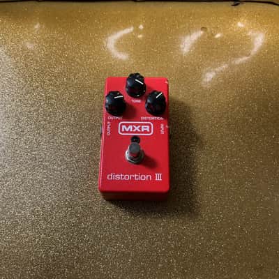 MXR M115 Distortion III 2004 - Present - Red used image 1