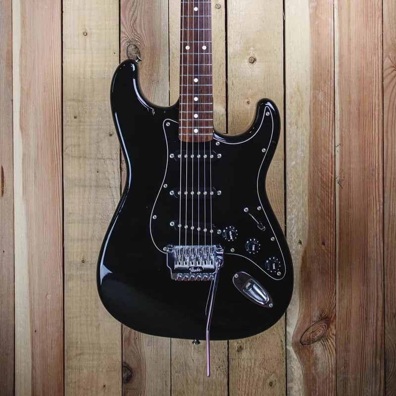 1987 Squier Stratocaster Black