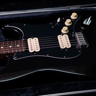 Fender Big Apple Stratocaster with Rosewood Fretboard 1997 - 2000 - Black image 6