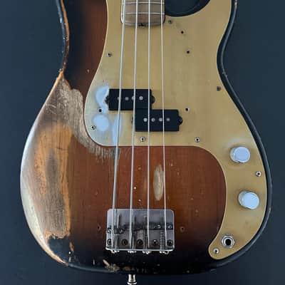 fender  precision bass 1982 AVRI - 2 tone burst original1957 neck image 2