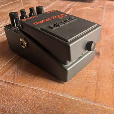 BOSS MT-2 Metal Zone Guitar Distortion Effect Pedal Used NO Issues Great Pedal! image 7