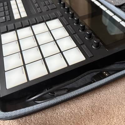 New Native Instruments Maschine MKIII - Black (with travel case and custom cover) image 2