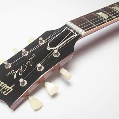 *** Gibson Custom Shop Les Paul Standard '56 Reissue 2022 - Vintage Sunburst with Bigsby A Gentleman's Les Paul image 10
