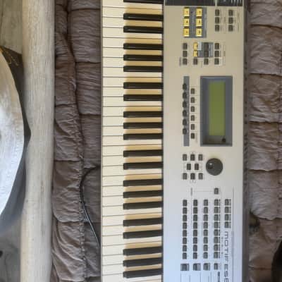 Used-Yamaha Motif ES 6 Production Synthesizer 2000s - Gray image 2