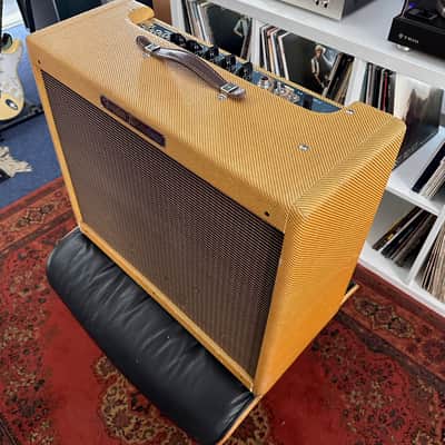 Fender '57 Twin-Amp Reissue 40-Watt 2x12" Guitar Combo 2004 - 2011 - Lacquered Tweed image 3