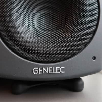 Genelec 8240A SAM 6.5" Powered Nearfield Studio Monitor (Pair) 2006 - 2016 - Gray image 8