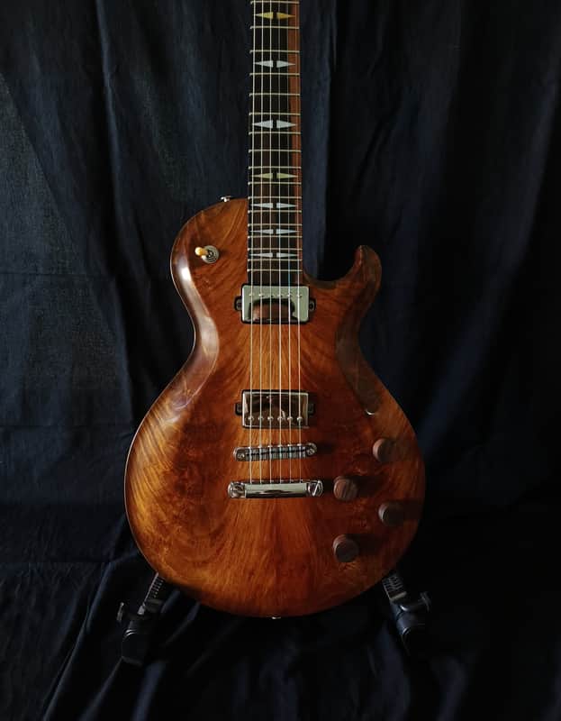 Bhakatt Guitar Single Cut, carve top 2026 - Body Polyurethanes neck oil finish image 1