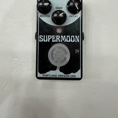 Mr. Black Supermoon Reverb | Reverb