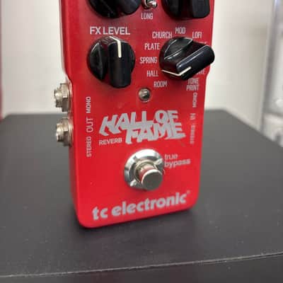 TC Electronic Hall of Fame Reverb 2011 - 2017 - Red image 1
