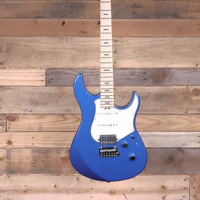 Yamaha PACS+12M Pacifica Standard Plus Electric Guitar Sparkle Blue w/ Gigbag image 4