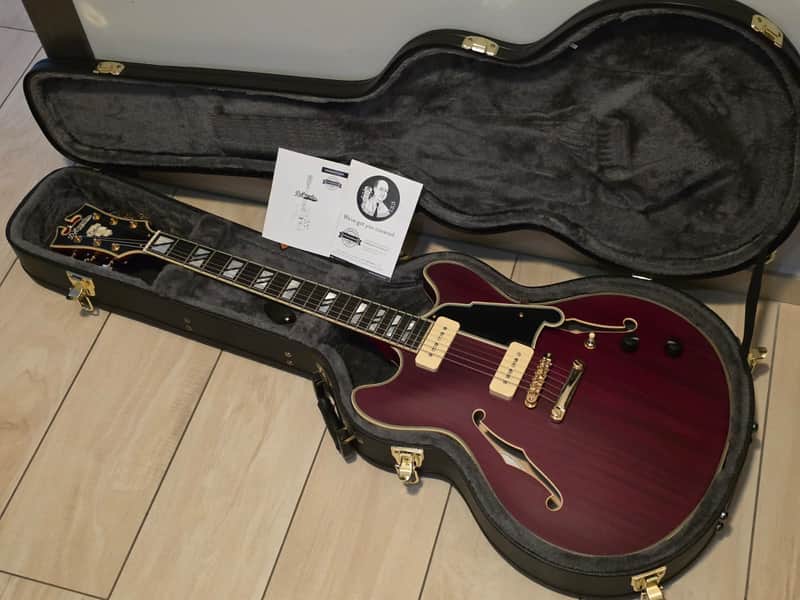 D'Angelico Deluxe DC (335) Satin Trans Wine P90 image 1