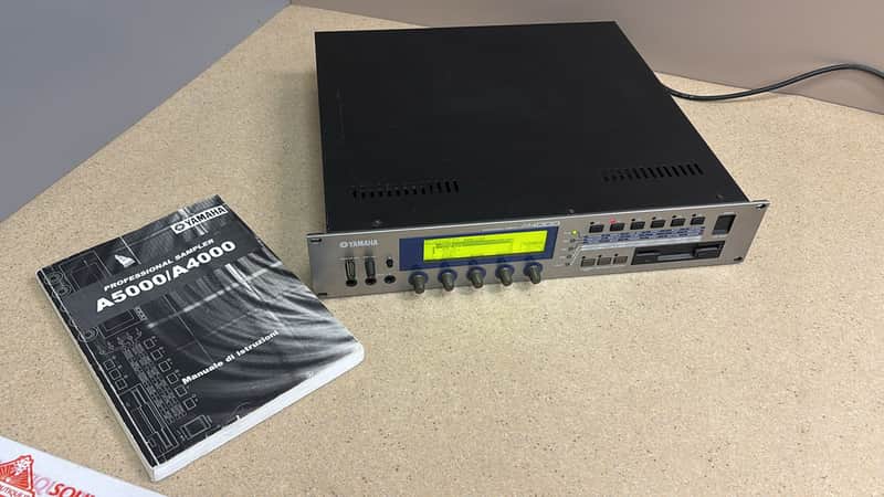 Yamaha A4000 Professional Rack Sampler Silver – Classic 16-Bit