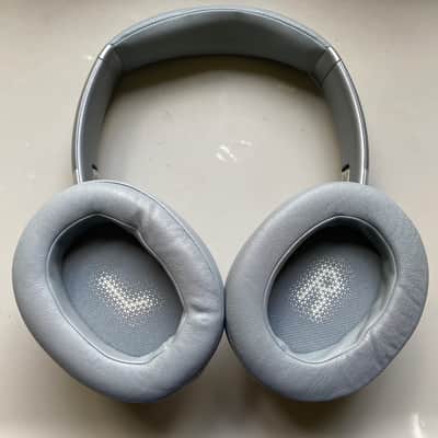 JBL Everest 710 Bluetooth headphones image 3