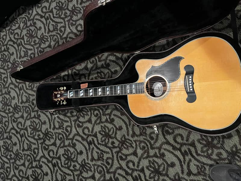 Gibson Songwriter Deluxe with Ebony Fretboard 2007 image 1