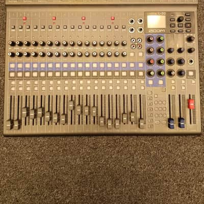 Zoom LiveTrak L-20 Digital Mixer / Recorder 2010s - Grey / Blue image 1