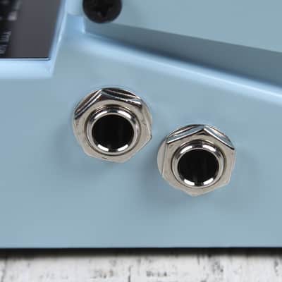 Boss CE-5 Stereo Chorus Ensemble Pedal Electric Guitar Chorus Effects Pedal image 6