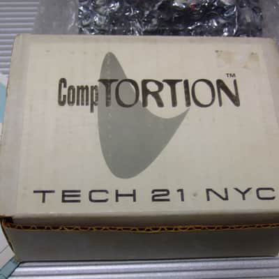 MINT Tech 21 Comptortion w/ Original Box & Manual image 5