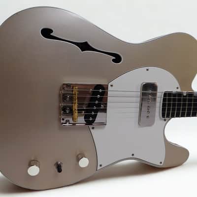 2025 Del Toro Guitars Torelli Deluxe Champagne Mist image 4