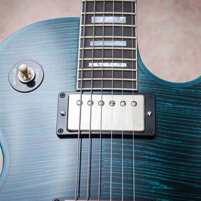 GIBSON USA Custom Shop Special Order Les Paul Axcess Custom Widow "Peacock Blue" (2026) image 5