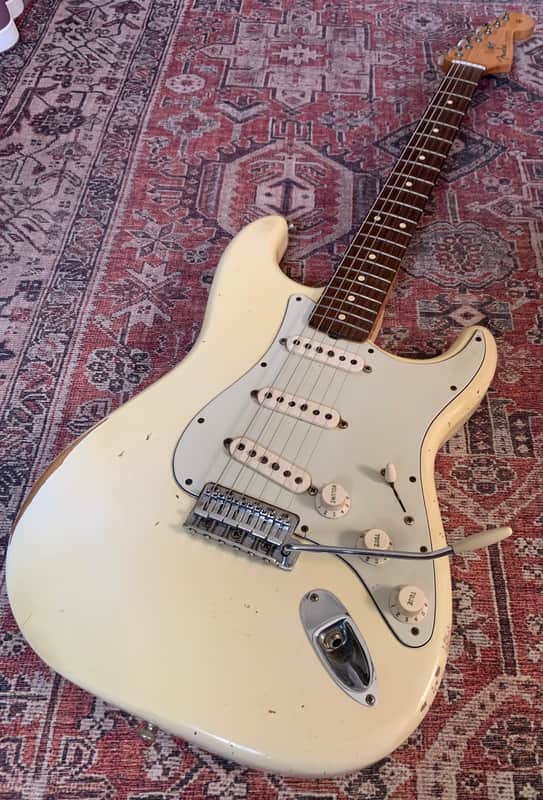 ギター fender mexico / stratocaster roadworn Fender Roadworn 60s Stratocaster Olympic White 2010 – Chicago
