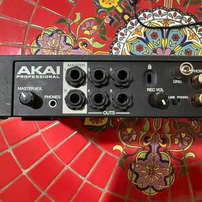 Akai MPC Live Standalone Sampler / Sequencer 2017 - 2020 - Black image 13