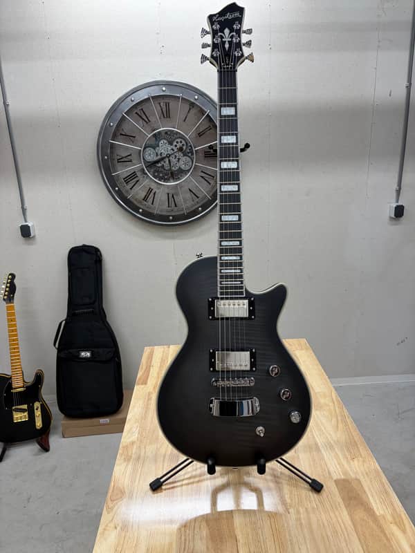 Hagstrom Ultra Max
