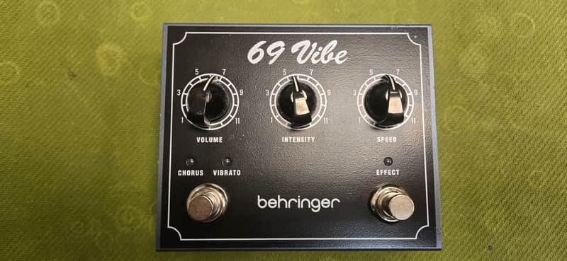 Behringer 69 Vibe - Black - X18611 image 1