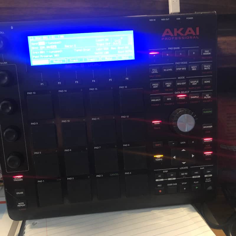 Akai MPC Studio Music Production Controller V1 2016 - 2020 - Black image 1