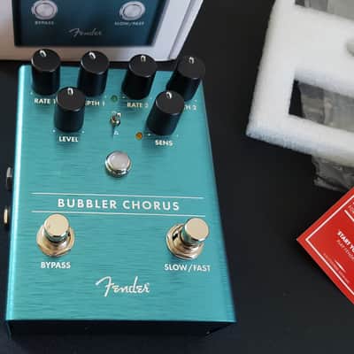 (NEW) Fender Bubbler Chorus & Vibrato - Teal image 2
