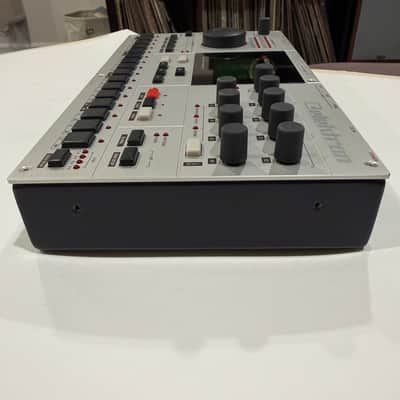 Elektron Machinedrum SPS-1 MKII 2007 - 2010 - Silver image 6