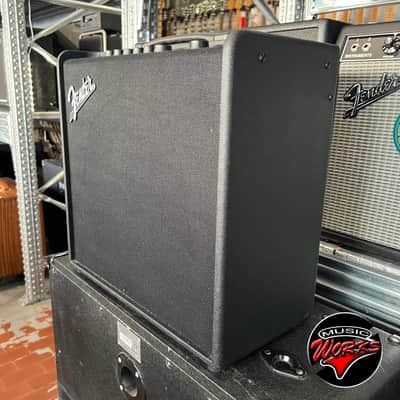 Fender Mustang Lt 50 image 3