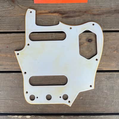 Real Life Relics Aged White Jaguar® Pickguard Beveled   [PGU1] image 1