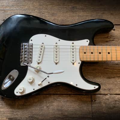 Immagine 1973 Fender Stratocaster Black/Maple neck with hard shell case. - 16