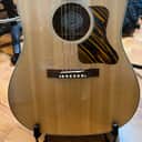 Gibson J-35 2012 - 2018 - Antique Natural