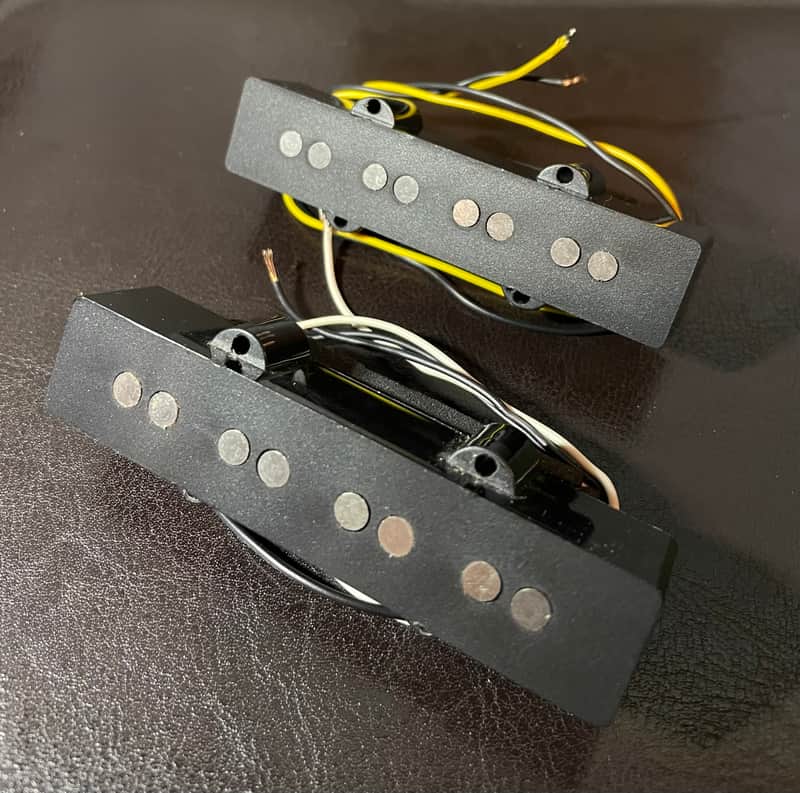 Squier Jazz Bass Pickups 2005 - Black image 1
