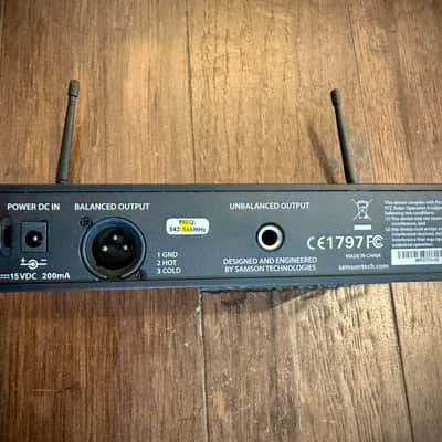 Samson Concert 88 16-Channel True-Diversity UHF Wireless Earset Mic System - C Band (542-566 MHz) image 2