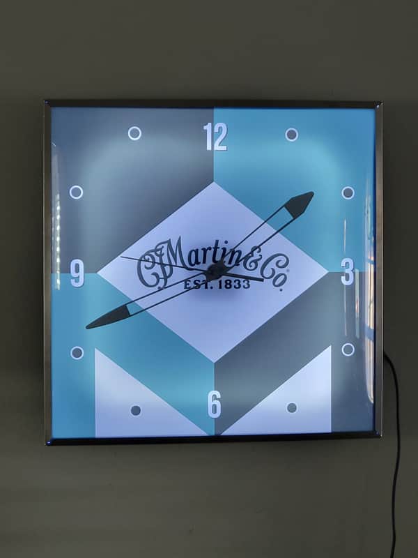 C.F. Martin Guitars Pam Clock Company Dealer Style Light-Up Clock Killer Cool Man Cave/Garage Item image 1