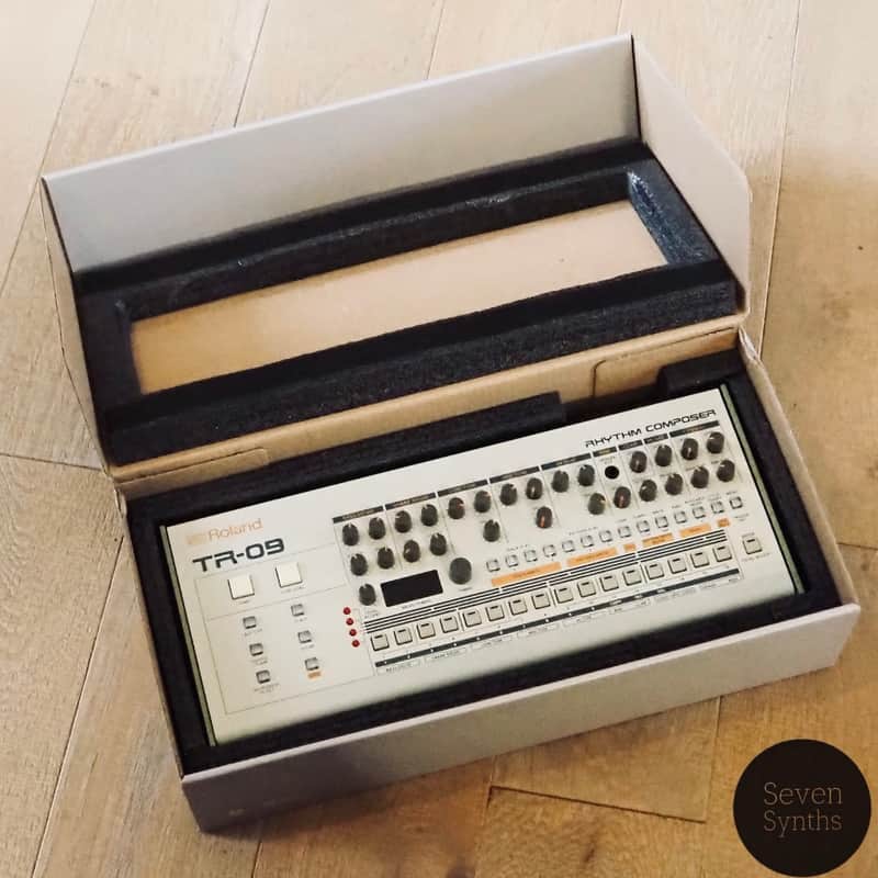 Roland Boutique Series TR-09 Rhythm Performer Drum | Reverb France