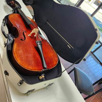 Mint Open Box Krutz Model 400 4/4 Cello with Case and Bow image 17