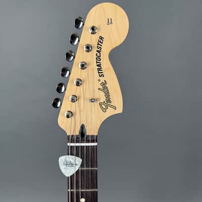 Fender Tom Delonge Stratocaster RW Daphne Blue 2,9 kg inkl. Gigbag image 3