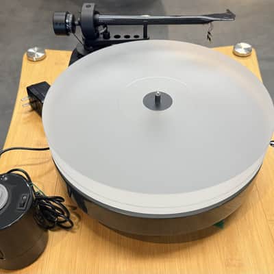 Pro-Ject RPM 5 Carbon Turntable (Excellent Condition) image 4