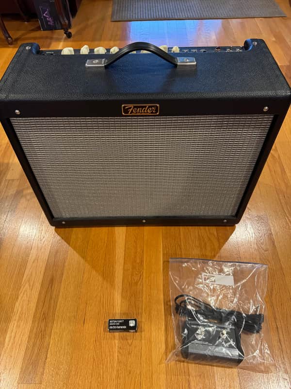 Fender Hot Rod Deluxe IV 40-Watt 1x12" Guitar Combo 2022 - Black image 1