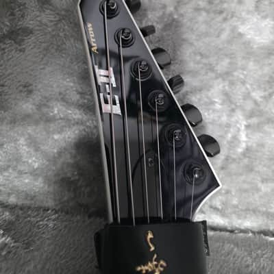 ESP E-II Arrow NT 2019 - Present - Black Silver Fade image 6